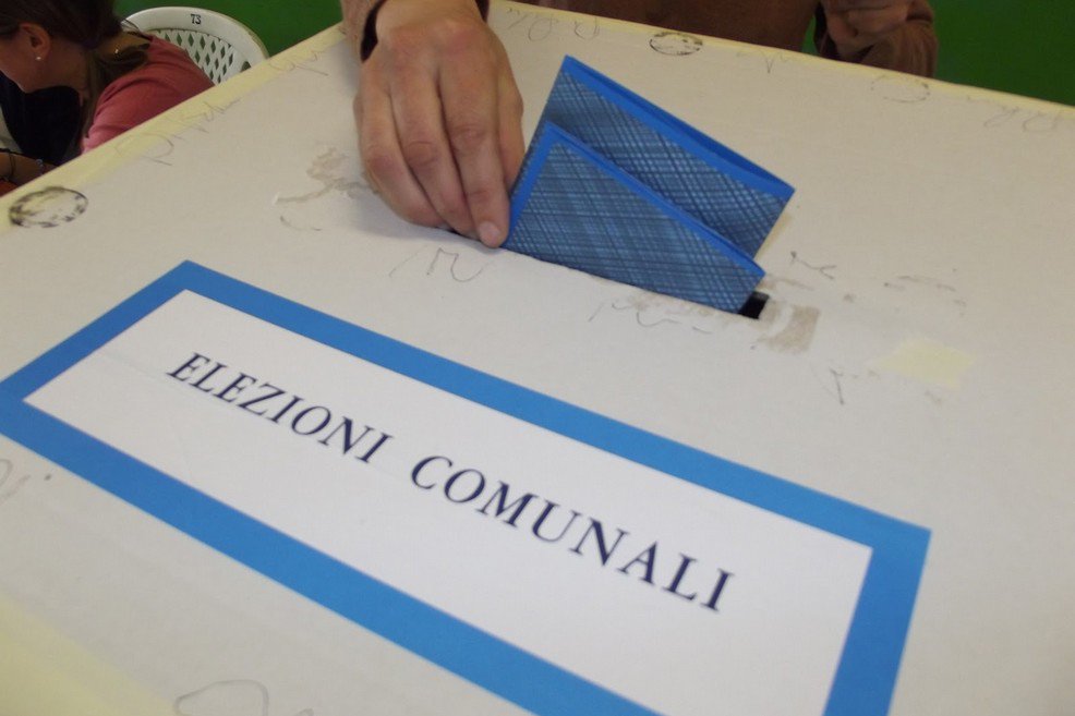 MolfettaViva's tweet photo. Elezioni: oggi la nomina degli scrutatori. Nessuna priorità a disoccupati e studenti? https://t.co/Hti6cFhlJY https://t.co/Up6rczdpk5