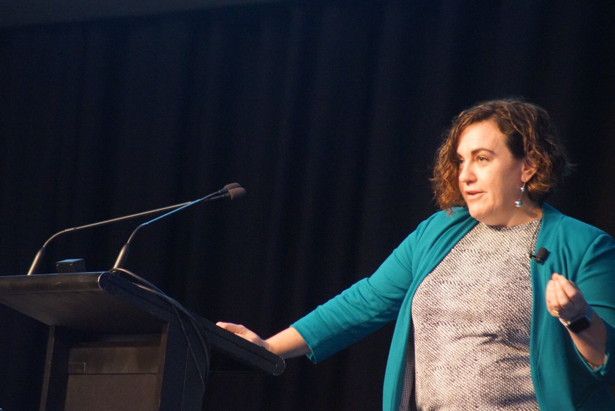 hamish_rodda's tweet photo. "The benefits [of eHealth] don't really ever end" @TLiebke #AUSRUG17 https://t.co/gm81ri8vgN