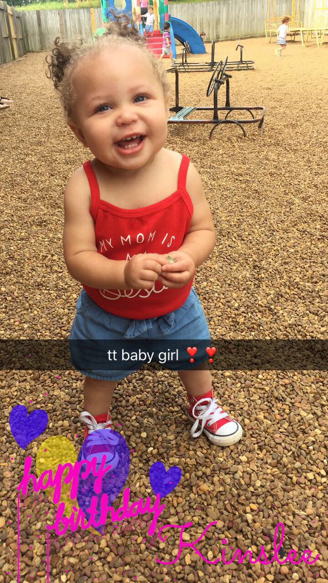 keyoncce's tweet photo. Thank you Kinslee, for showing me what true love is. I am forever thankful. Happy 1st BDAY 😻✨ https://t.co/dtFoaaGG3B