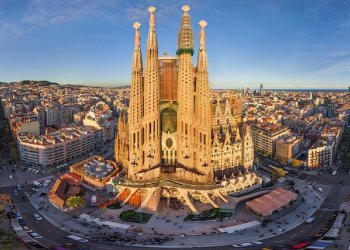 pratikbhure's tweet image. When you want to see great art you go to a museum. In #Barcelona, you just take a walk. Charged up for #Rectech2017 @PropellumInfo