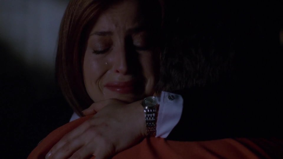 Si llegas a esta escena y no lloras junto con Scully no tenes corazón...~9x19~ #TheXFiles #Scully #Mulder #XFiles #WilliamMulder #MomentoSad