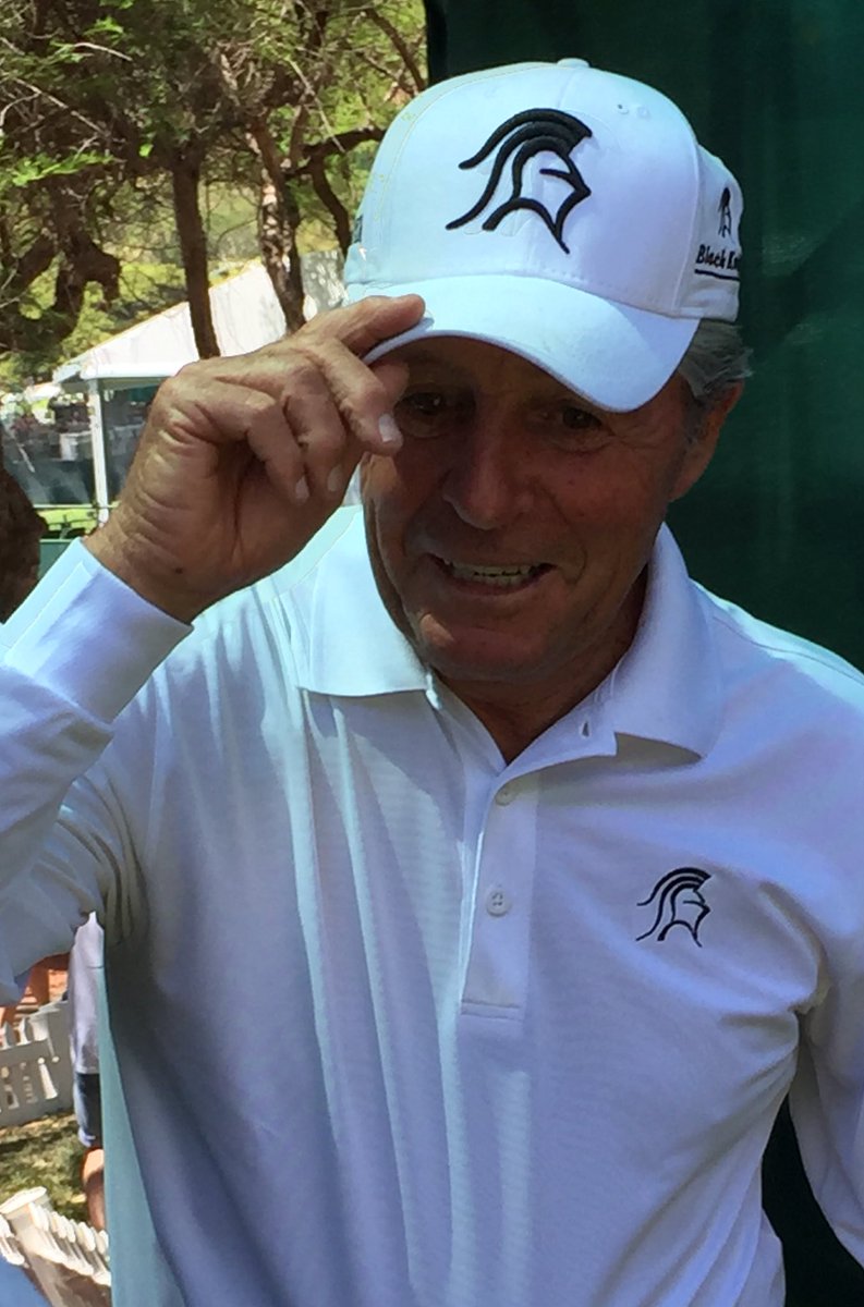 MichaelVlismas's tweet photo. .@garyplayer wins The Sportsperson's Lifetime Community award @SportIndustrySA. Thoroughly deserved. #DSIA https://t.co/U94kUEaEUx
