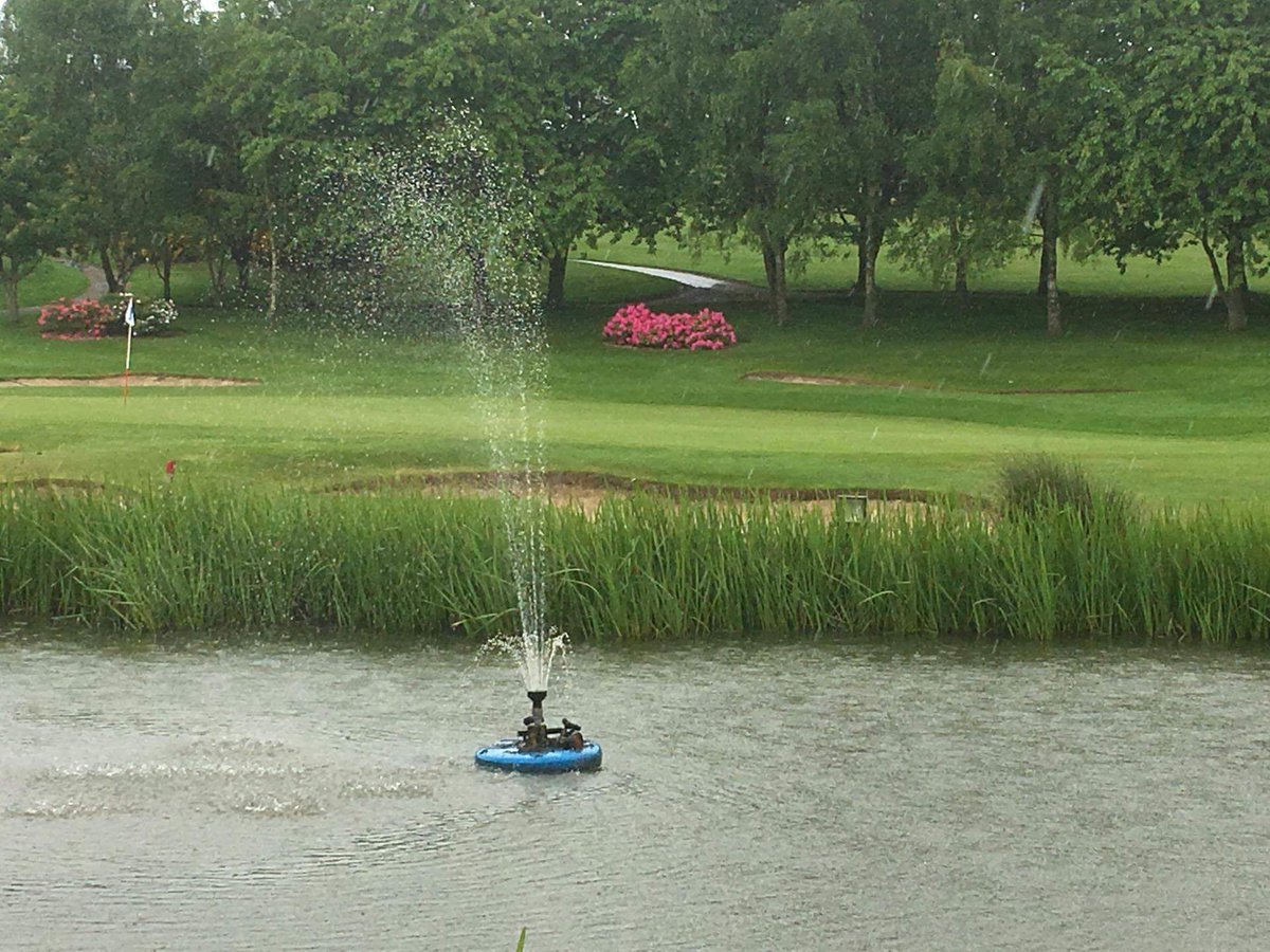We have got the fountain in the 18th pond up and working again.
Looking Good