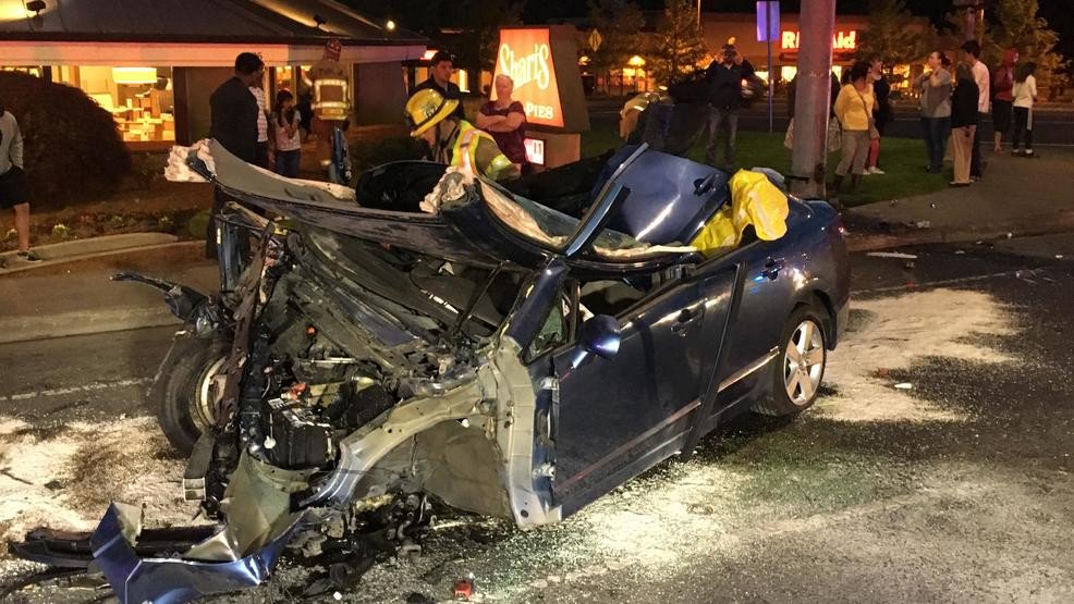 UPDATE Only 1 car involved in Beaverton crash. 1 injured. LiveOnK2