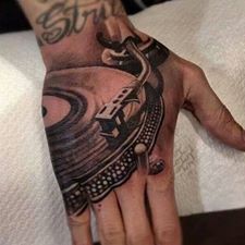MzNay414's tweet photo. #HeavyDJSalute @BIGCITY414 @DJTerminatorX @djquik @swift_maestro @dj_digum @chuckmassacure @teamndamixz @djpyrex @ChrisUNRULY @DjTaydeville https://t.co/vCOZ0TO68F