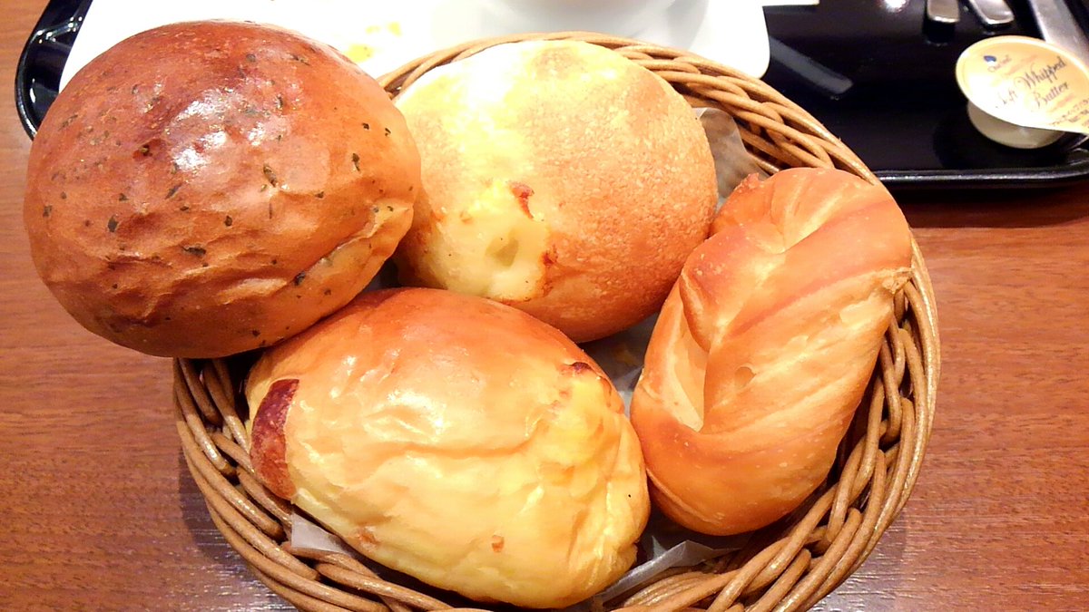 ごまちゃん در توییتر 二子玉川 ドンク ランチパンバイキングのデリランチセット 飲み物はホットコーヒーにしました パンがカットされたやつじゃなくてミニサイズ丸々１個が食べ放題なのが嬉しい でももう少しパンの種類があるといいなぁ パンオショコラと
