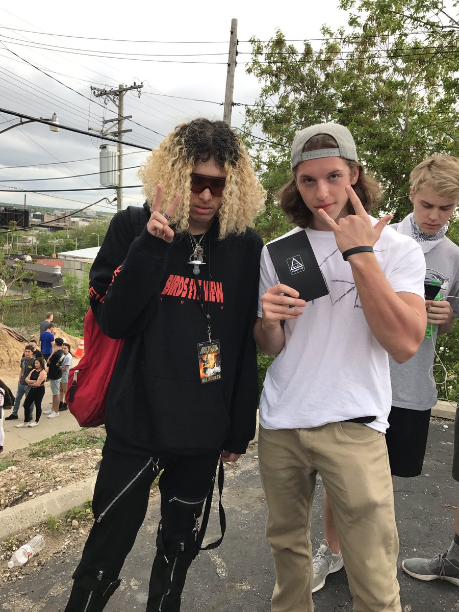 Milwaukee was insane thank you for the book 🙏🏻🦋🔥🦅 <a href="/corruptedray001/">RAYSCORRUPTEDMIND</a>