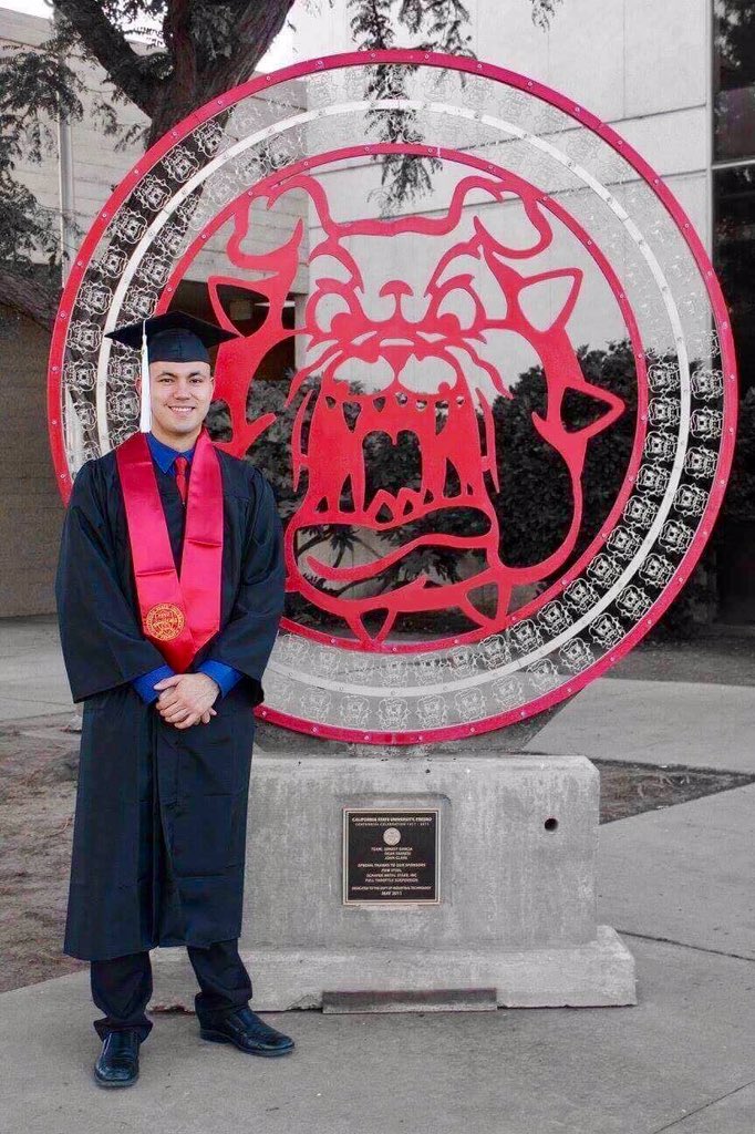 ChicanoGradFS's tweet photo. CLCC grads: tag your grad pix (rehearsal, pre-grad poses &amp; Sat. night) for the Class of 2017 album https://t.co/4pxNUW1hiB:  #ChicanoGradFS https://t.co/tNCAaq4RlK