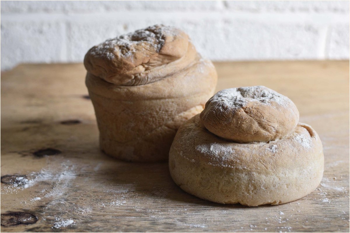 aprilhaddock's tweet photo. @HomeprideFlour #fredbread Two mini loaves I made. Worked a treat using little pans and #homepride flour. https://t.co/IXYcDCH3SS