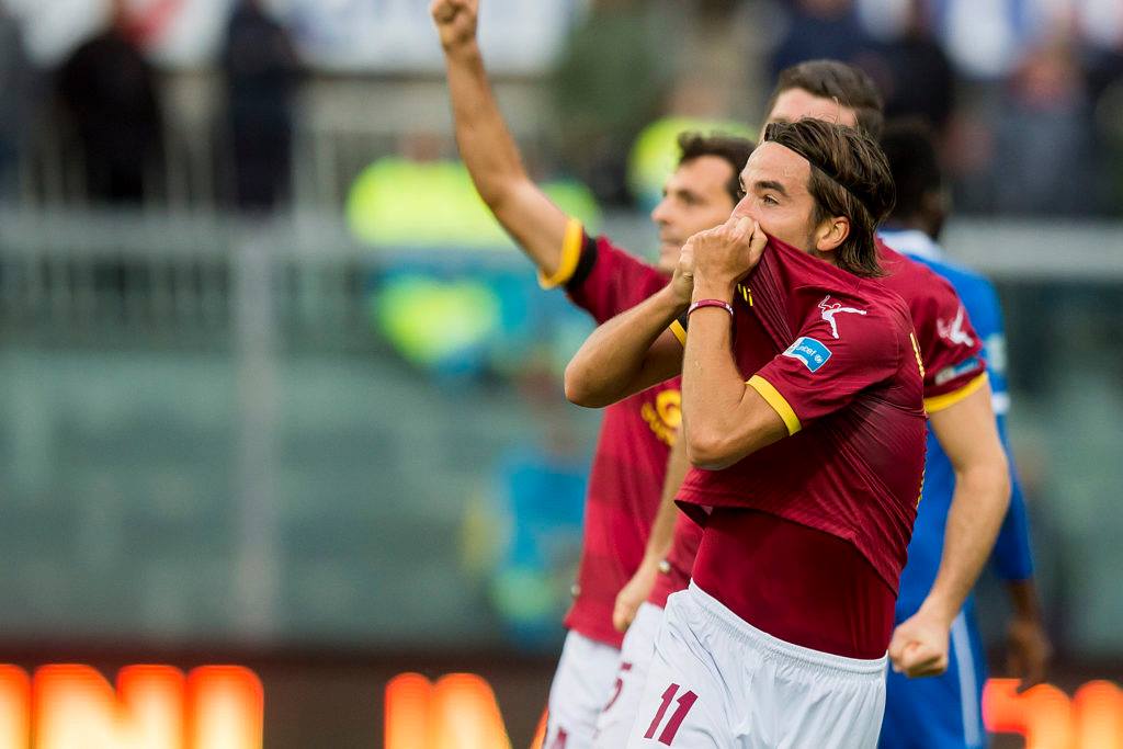 Prezzemolina67's tweet photo. Buon compleanno al Granduca Amaranto @AleLambru14 e ad un'altro valoroso guerriero amaranto #MarcoCellini Forza @LivornoCalcio emozionateci https://t.co/lA17hqev2R