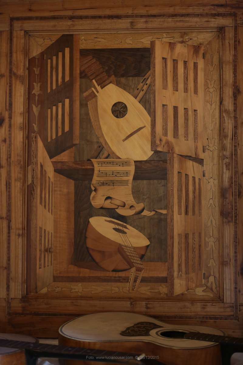 HappyRoads_it's tweet photo. Dal legno, la musica: l'ebanista, mestiere d'arte.
#lazio #artigianato #artigiano @Fierartigianato @Mostrart @tesoridellazio @ViviLazio https://t.co/Rk1Hfryfje