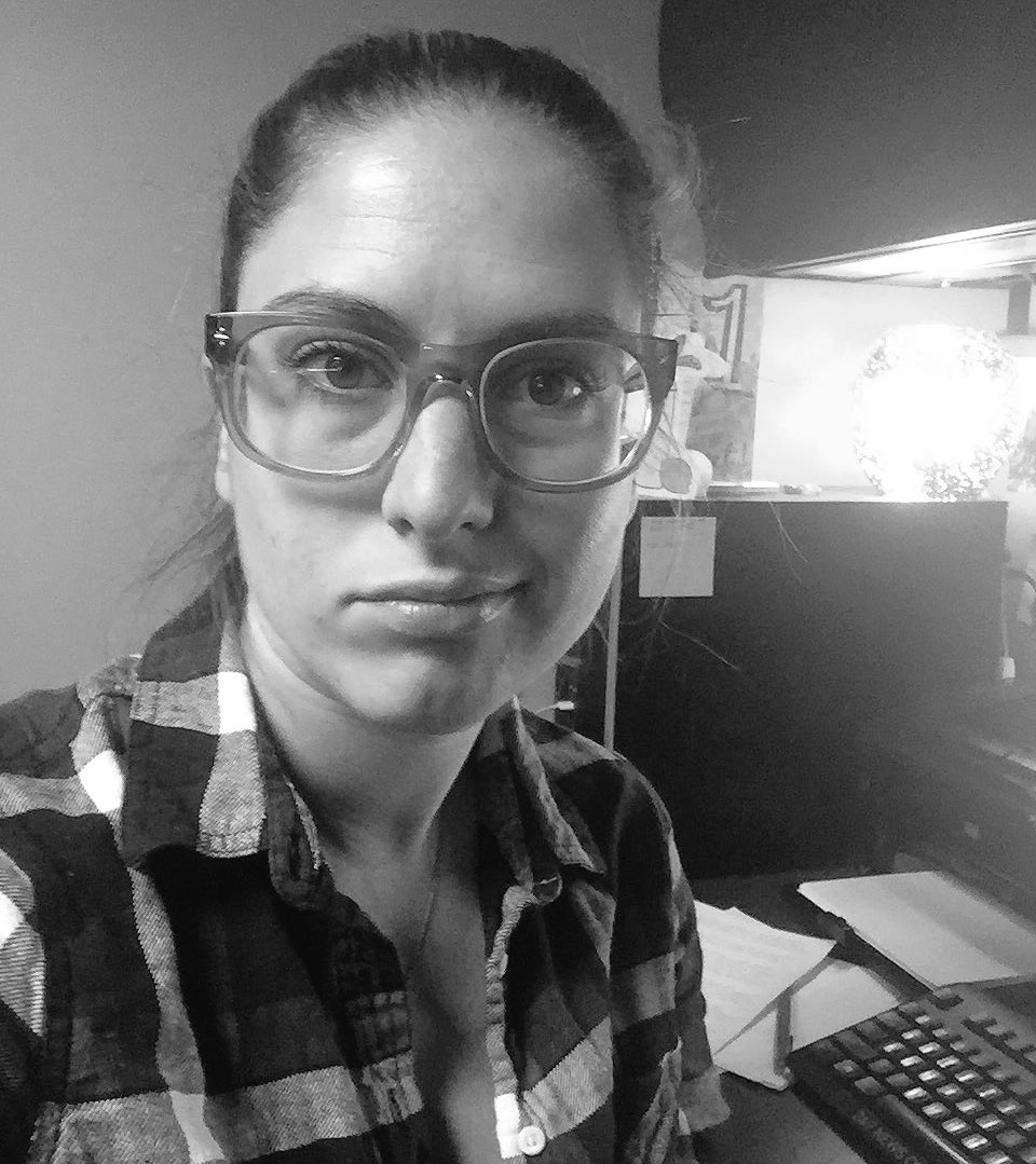 hartwizzle's tweet photo. My eyeballs started their weekend early.
#glasses #tiredeyes #ohmyopia https://t.co/ChYRInvXXb