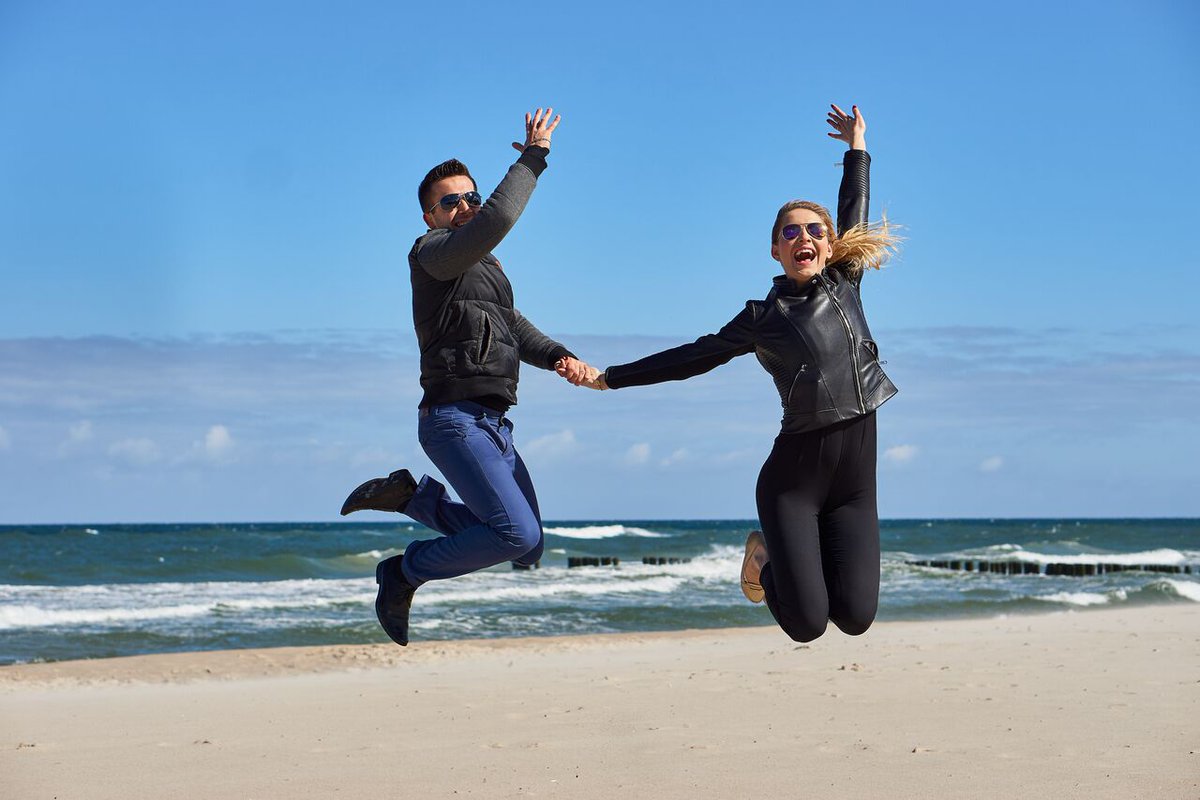 Hotel_Unitral's tweet photo. Kto tak potrafi? W Mielnie podobno wszyscy 😉. Kto nie wierzy, zapraszamy na plażę! #plaża #Mielno #morze #HotelUnitral #MorzeBałtyckie https://t.co/lF6lLEbcN9