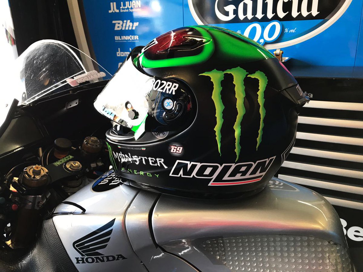 Bestia23's tweet photo. Oggi sul mio casco c'è un adesivo in più. Forza Nicky!!! 🤞🤞🤞 #FrenchGP #NickyHayden #NickyHayden69 #Nolan https://t.co/HoBAzGOo3S