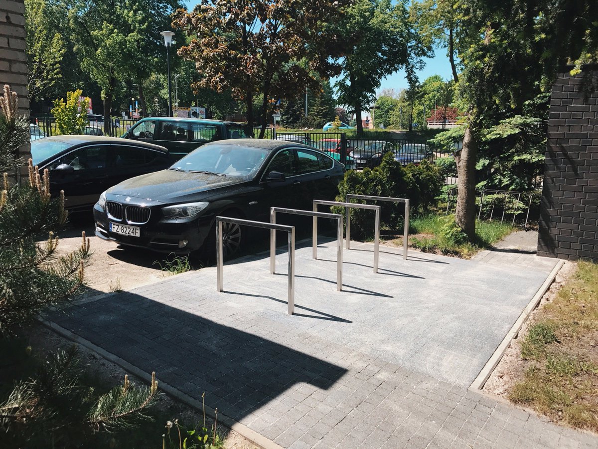Our 2nd bike rack is ready, just in time for summer 🌞 Biking to work is an energizing way to start the day 🚴 Office showers are available 🚿