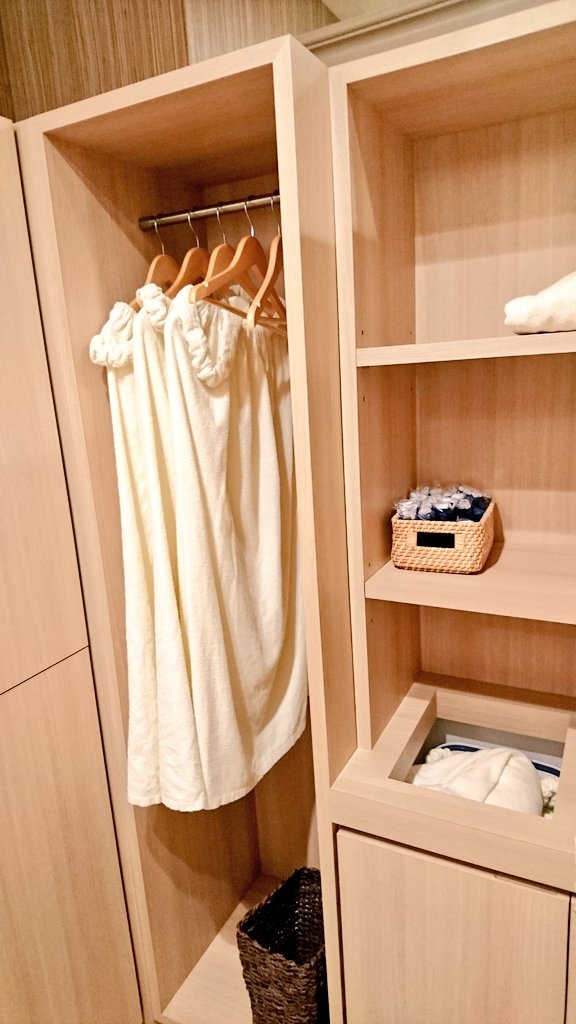 mamitann225's tweet image. 池袋へエステに行ってきました♡
今日はお仕事でヘロヘロでした
かなり癒されました(///ω///)
#彩々美 
#powertree 
#池袋 
#エステ 
#フェイシャル 
#毛穴ケア 
#保湿ケア 
#オールインマスク 
#パック