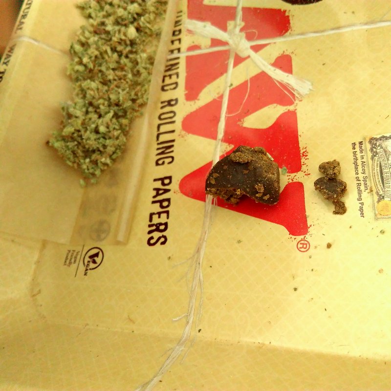 bcn_green's tweet photo. Time to stir up a nice cocktail ... What are you smoking on ?

#big #dank #blunts #marijuana #hasish #joint #get #stoned 
#potent #barcelona https://t.co/Uq8kVvGVdw