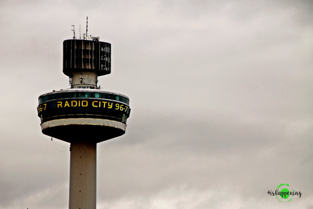 isHappeningNow's tweet photo. Cloudy days... ☁☔(Radio City, Liverpool) #liverpool #radiocity #cloudyday #FridayMotivation #FridayFeeling #photography #photographer #Radio https://t.co/Zo3BemMvPc