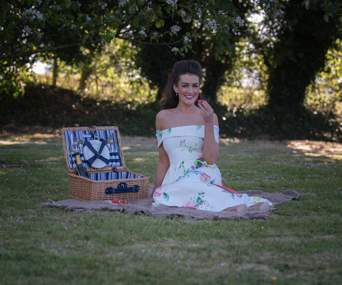 very_ireland's tweet image. Embrace the Bardot trend this summer like @RRoseStylist in this number from V by Very! goo.gl/xVXaL8