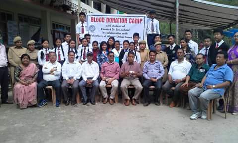 ManavDharam's tweet photo. MUSS #Rongpo Tahasil in collaboration with #Rhenock Sr Secondary School organised #Blood #Donation Camp
#ManavDharam https://t.co/6ZseY5uROD