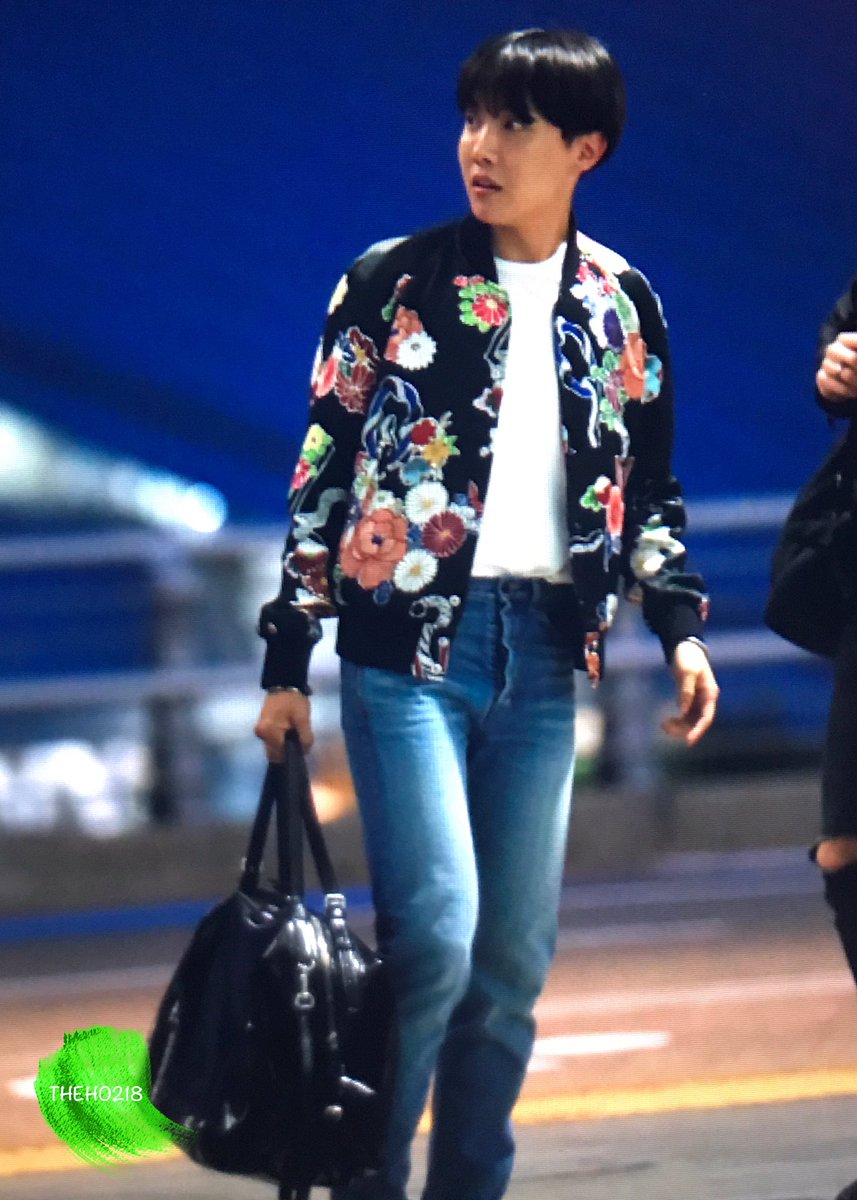 THEHO218's tweet photo. 170519 #방탄소년단 #제이홉 #홉이 @BTS_twt #BTSBBMAs https://t.co/H3QNy4QFSc