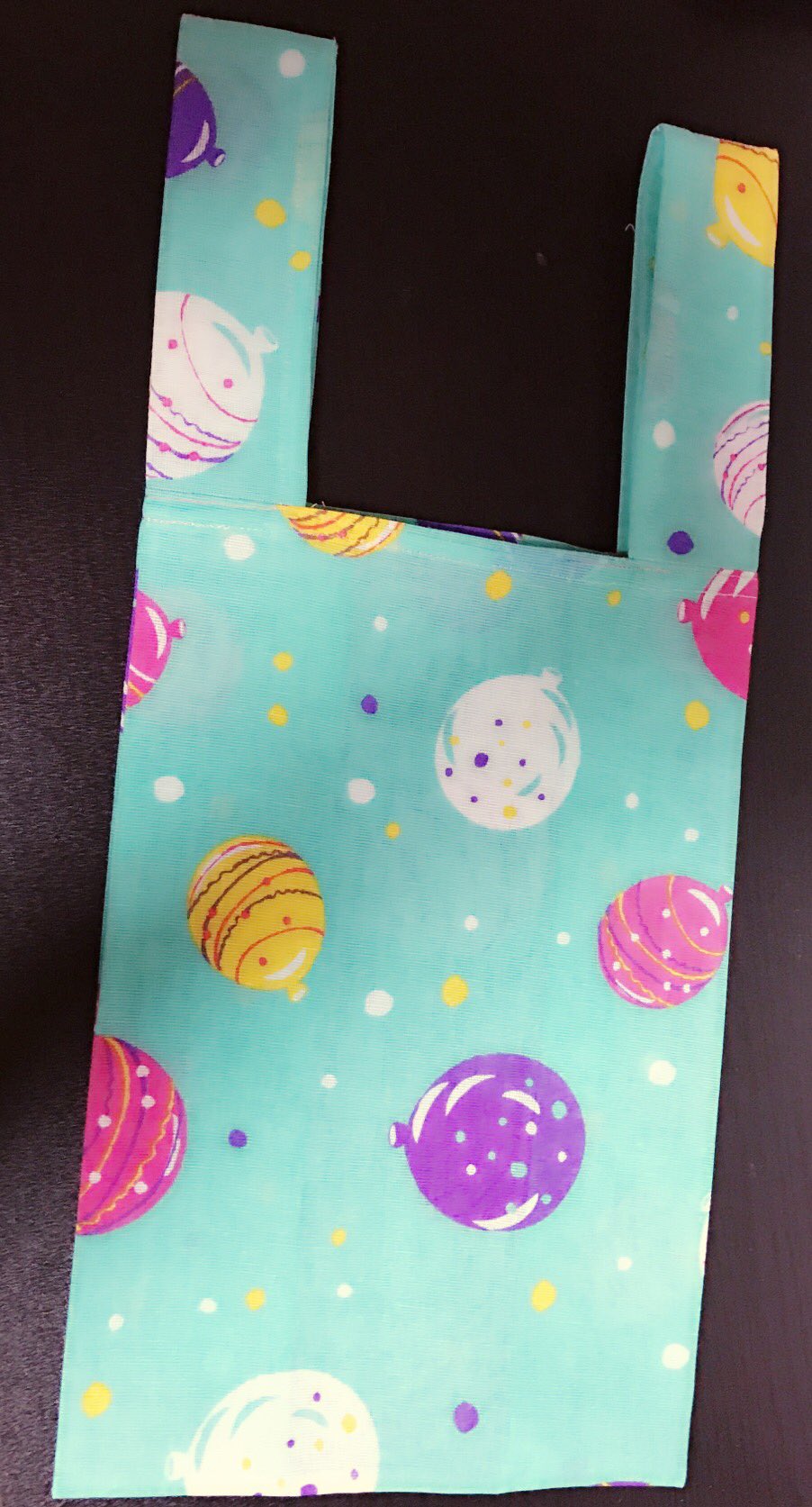 ゆうこりん ハンドメイドしてます 100均の手ぬぐいでエコバッグ作った ちょっとした 買い物には丁度いい大きさだぁ ハンドメイド 100均手ぬぐい リメイク T Co Whi3wrq0qu Twitter