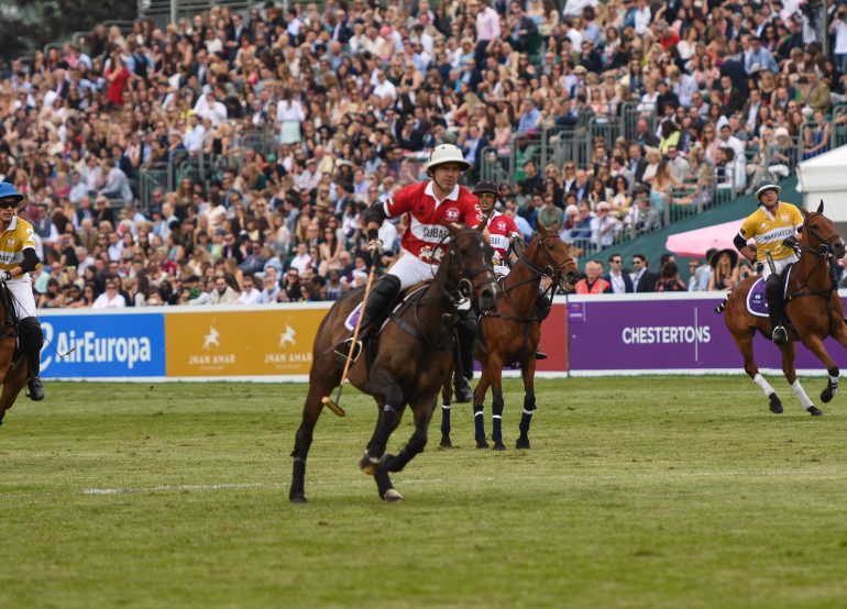 thehandbooknews's tweet photo. Win exclusive tickets to the sell-out Finals Day at #Chestertons Polo in the Park taking place 11th June! RT &amp; follow to enter! #competition https://t.co/LVW6ffoya6
