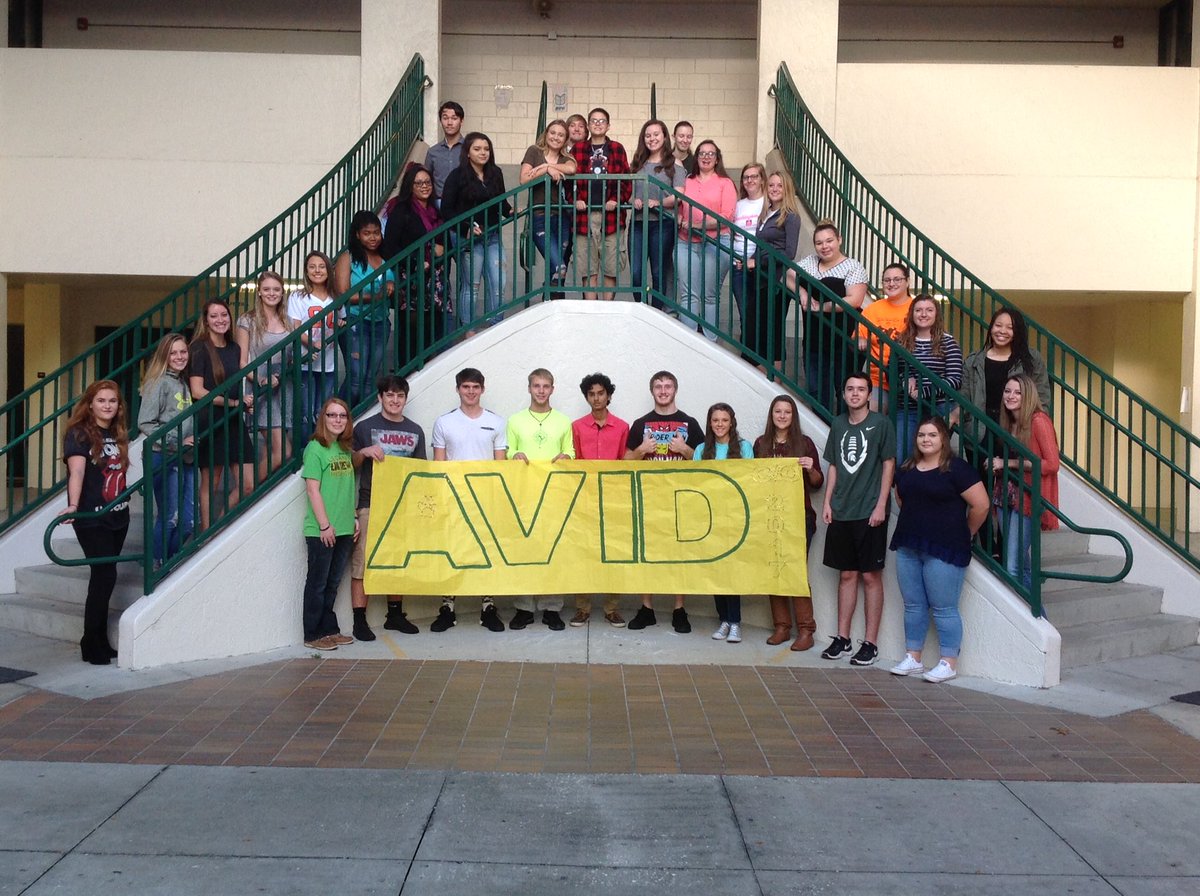 LECANTOHIGHAVID's tweet photo. Wow, last day of HS for the @LecantoHigh C/o 2017 @AVID4College Ss! Proud of you all. #LHSInnovates #avidfamily https://t.co/oe30SdZHBy