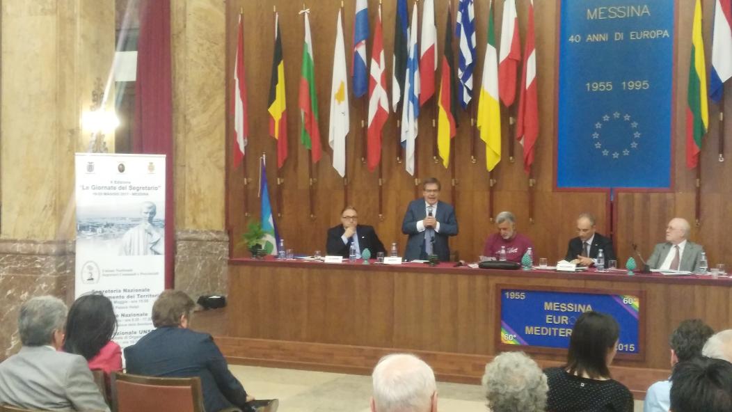 f_bergamelli's tweet photo. Convegno #unscp Messina, @enzobianco_ auspica riforma condivisa della dirigenza pubblica locale https://t.co/sC2wZvEq7j