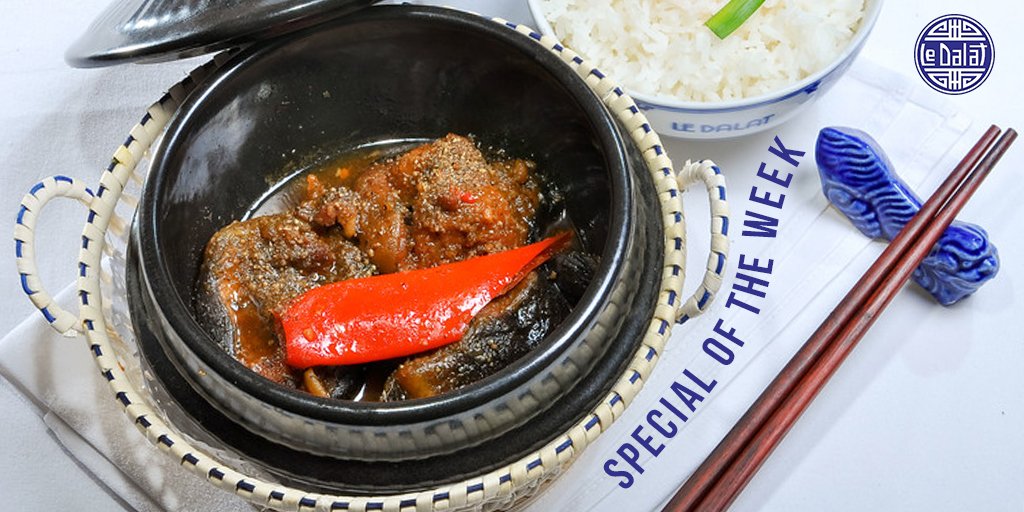 Le_Dalat's tweet photo. 💨Ca kho to💨 is one of those popular, authentic Vietnamese braised classics cooked in clay pots.  🔥Sizzling hot🔥 https://t.co/KgSklkvGWo