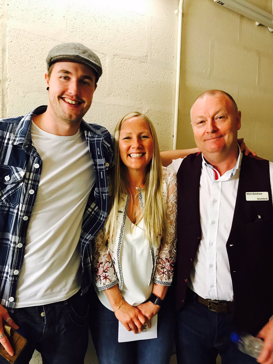 KIRSTDARBMOTO's tweet photo. Backstage with #bigBalshaw and #littleBalshaw #bash17 https://t.co/qiWEn3EqtQ