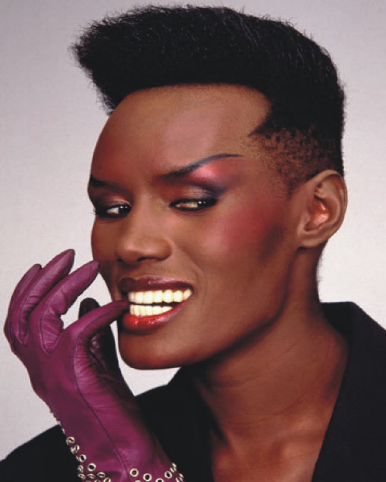 Grace jones basically made my gender for me, happy birthday! 