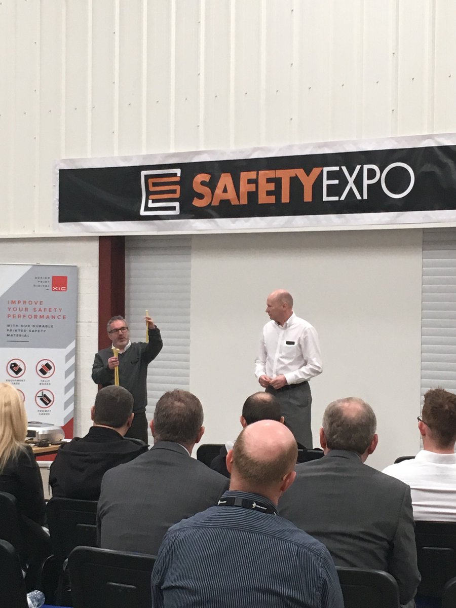 <a href="/5DmagicJeff/">Jeff Burns</a> <a href="/5DmagicIvor/">Ivor Smith 🏴󠁧󠁢󠁳󠁣󠁴󠁿</a> delivering their presentation "safety doesn't happen by magic" #safetyexpo17 <a href="/safety_expo/">The Safety Expo</a>