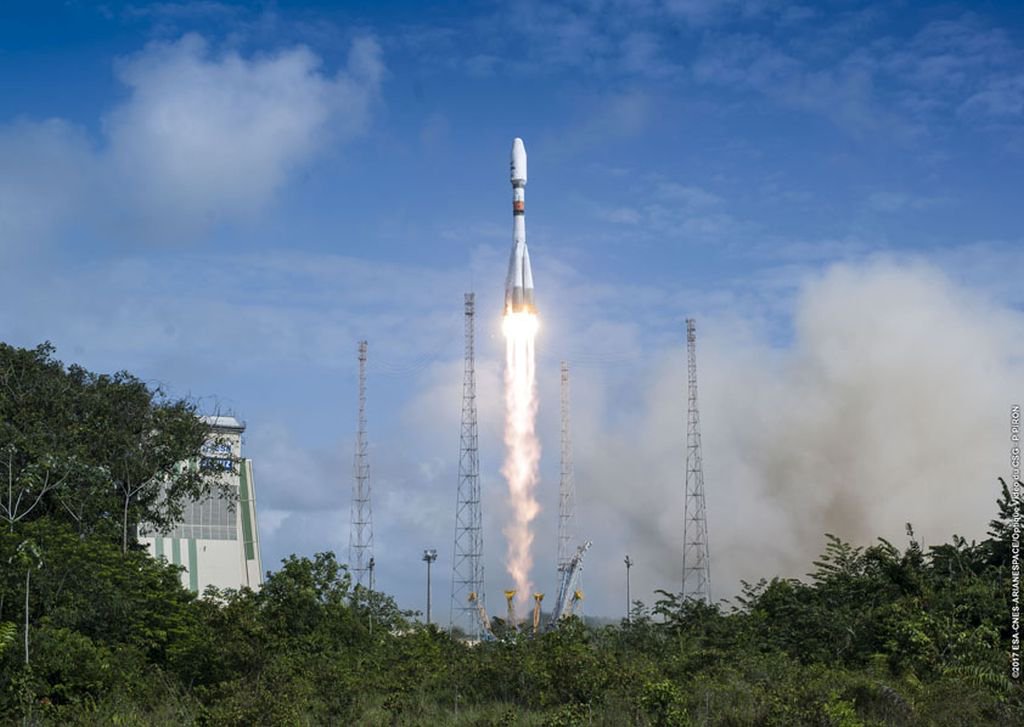 Space24pl's tweet photo. 🇱🇺SES-15 na orbicie: @Arianespace nadrabia opóźnienia [Wideo] #SES15 #Soyuz @SES_Satellites @Space24pl https://t.co/5wvKcK3kcI https://t.co/mVMH2UE7nY