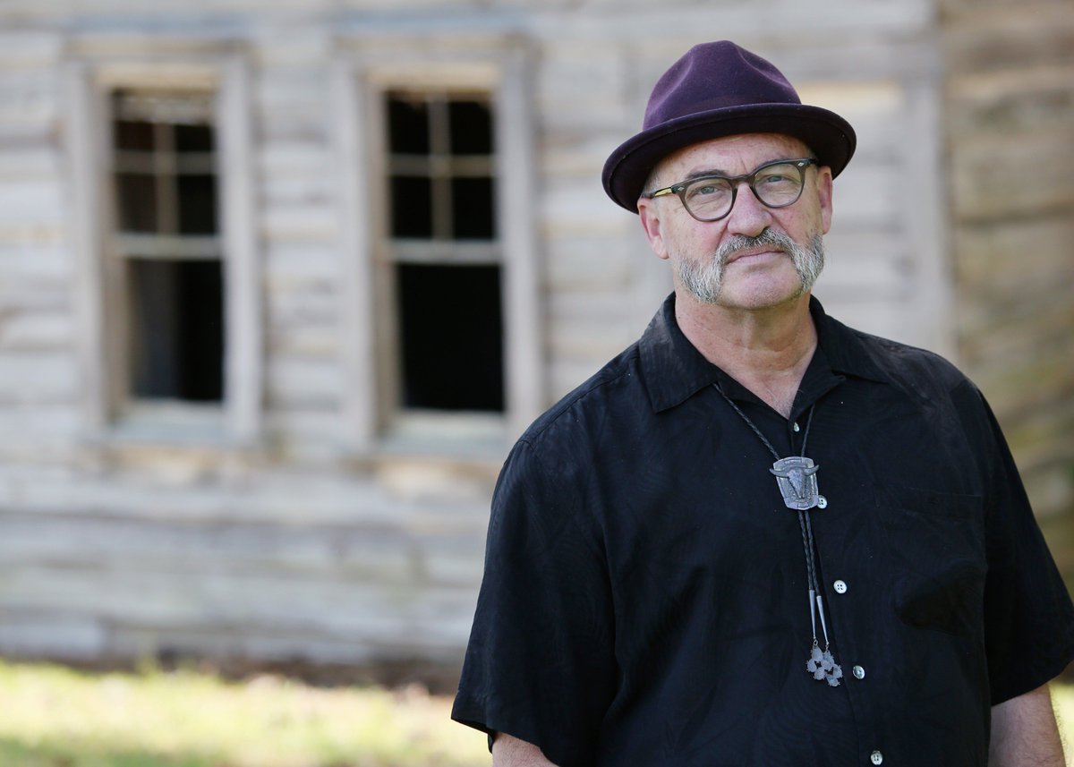 PechaKuchaAVL's tweet photo. Gary Phillips is back for more storytelling. You may remember him from Volume 13--a true treat for this evening! Doors open at 7pm tonight! https://t.co/gmIhjJY5Vh