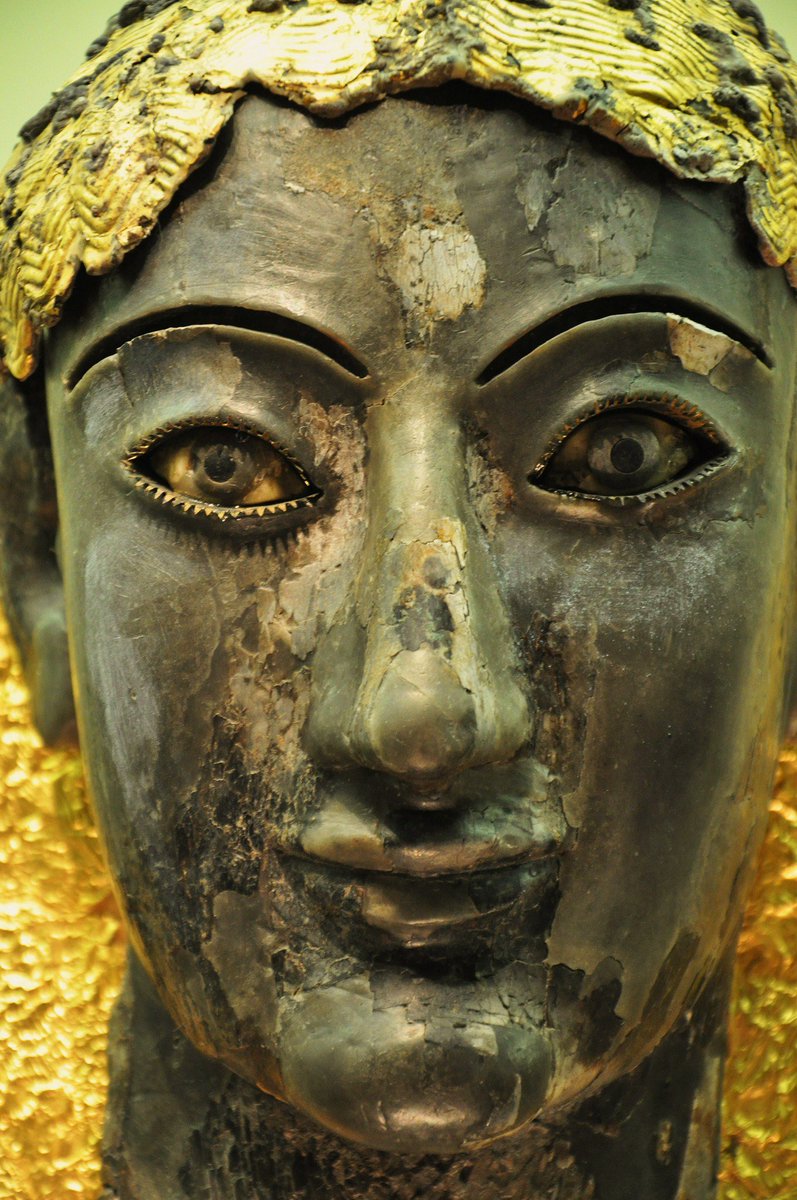 VeraCausa9's tweet photo. Apollo chryselephantine [gold &amp; ivory] burnt sculpture fragments [head details] made in Ionia,Archaic 6th c.BC-Archaeological Museum, Delphi https://t.co/akLdf7vr6G