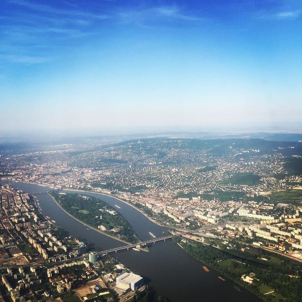 SandraElster's tweet photo. Hello to Budapest! Looking forward to great training here! #bujinkan #ninja #martialarts #innergrowth #exploreyour… https://t.co/b3noOG7E9D https://t.co/eOnqoT0PGI