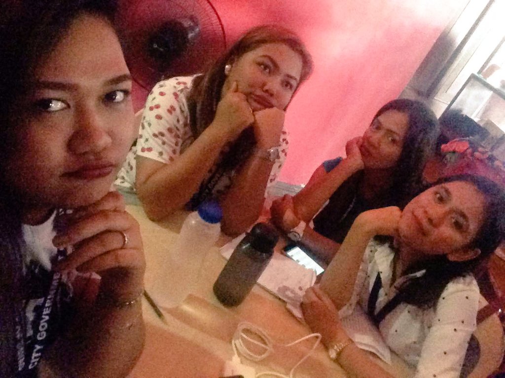 Yannnalang's tweet photo. Could this day get any worse? #saveyannie #savethesegirls https://t.co/MaU22tx8Ya
