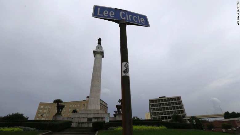 cnnbrk's tweet photo. New Orleans plans to remove its final Confederate-era statue today, a monument honoring Robert E. Lee. https://t.co/iqSm8NdaOb https://t.co/rIGNav9FA0