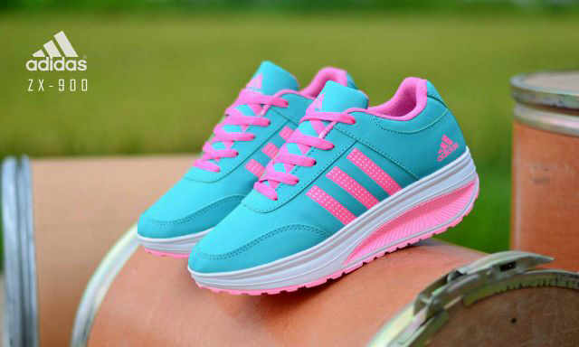 Adidas ZX 900 CEWE
harga 190.000
Ukuran 37-40
Info order langsung hubungi kontak di bio