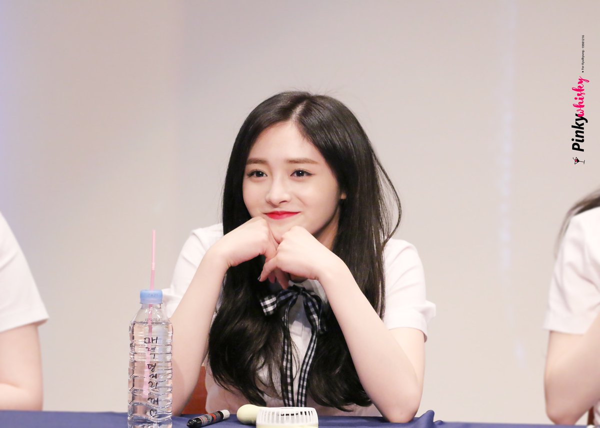 PinkyWhisky's tweet photo. 170514 목동 팬싸 HQ

#周洁琼 #주결경 #Kyulkyung #프리스틴 #Pristin https://t.co/AWy6Mc8VLR