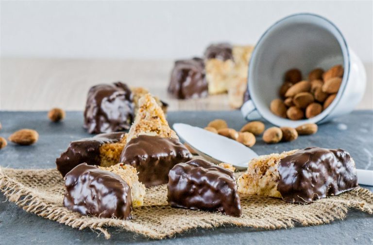 Nussecken
bit.ly/2qDtWFj

#foodblogger , #kochprofis , ##Nussecken, #Nuss, #rezepte, #lecker