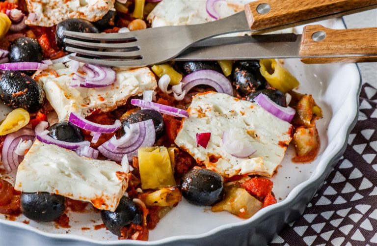 Mediterraner Feta-Auflauf
bit.ly/2pRKax6 
#foodblogger , #kochprofis , ##Feta, #Auflauf, #rezepte, #lecker