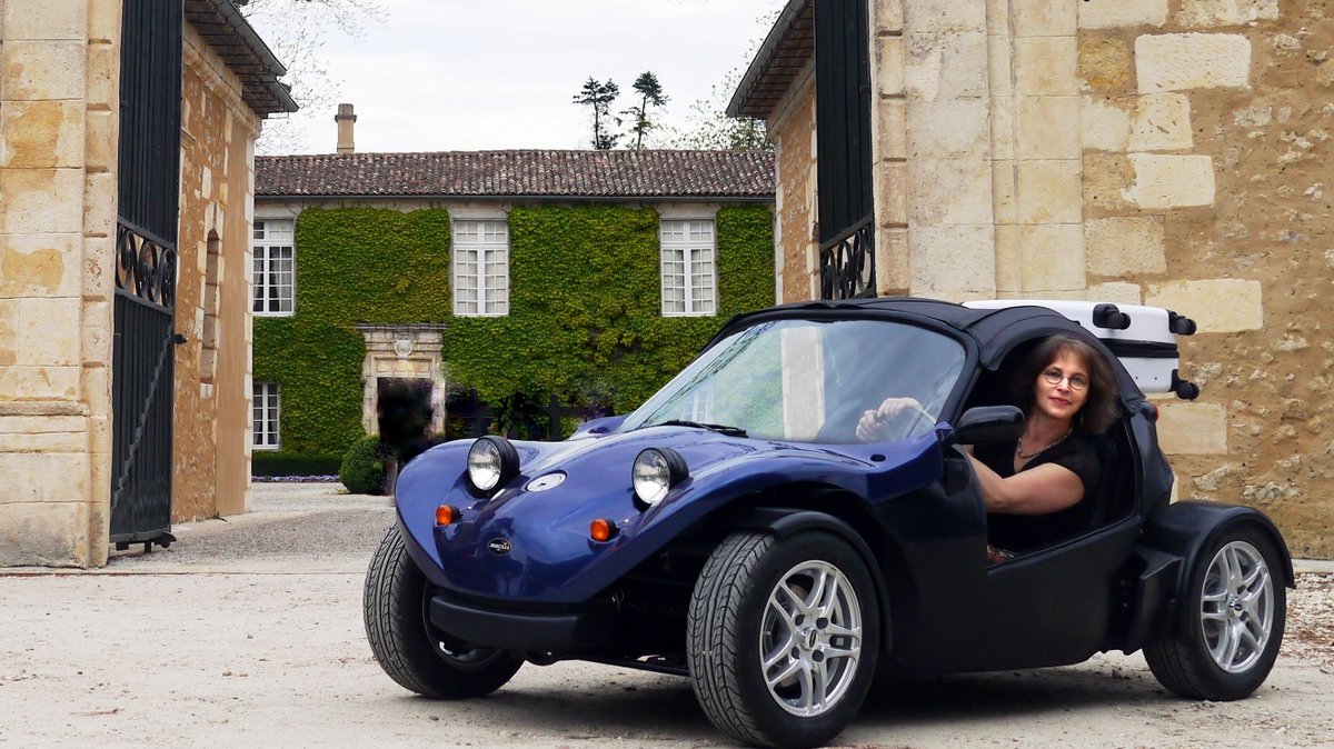 Tweetpulpe's tweet photo. 🆕 Connaissez-vous @MemosineTours ? 🚘📟😎
Le #Bordeaux #Unesco ou la #RDVMedoc en circuit autoguidé, ça vous tente ? 
▶️https://t.co/BGv4HdeHD4 https://t.co/9MmfxmN3GZ