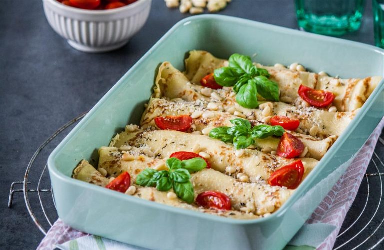 Crêpes Caprese  
bit.ly/2qzVXzi
#foodblogger , #kochprofis , ##Crepes, #Caprese, #rezepte, #lecker