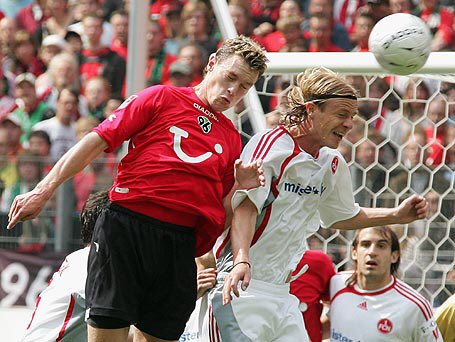 exclubberer's tweet photo. Heute vor 10 Jahren gewann #DerClub (6.) zum BL-Saisonabschluss durch Tore von #Mintal, #Engelhardt und #Banovic in Hannover (8.) mit 3:0. https://t.co/TMzpEcENH6