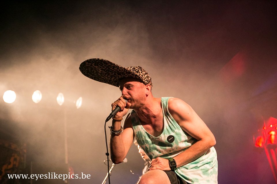 JackParow's tweet photo. PTA ek kom vir jou MORE! #oesdag incoming! https://t.co/BghqAQFMkm