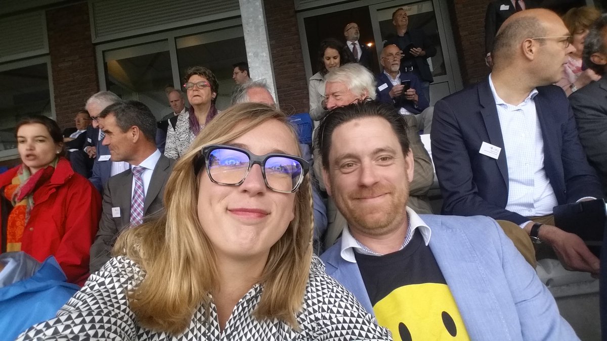 Lijst8kernen's tweet photo. Daar zijn we weer! En 'onze Maarten' mag openen! :) #vngutr @vngutrecht https://t.co/CDDSZ9Y5c7