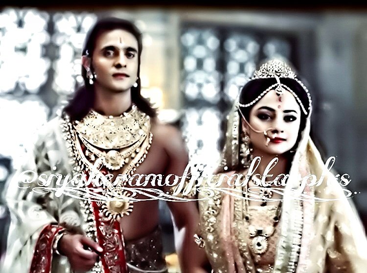 siyakeram345's tweet photo. A perfect couple always guides each other during trying times. 
#Sita #Ram #starplus
(#Thai: #สีดารามศึกรักมหาลงกา) (Thai: #สีดาราม) https://t.co/Oovqzwu2Zt