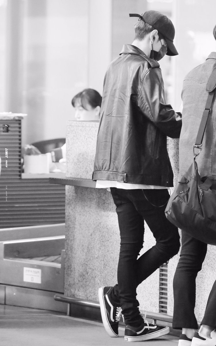 Limit9394's tweet photo. 170519 ICN 😍
#GOT7 #갓세븐 #마크 #MarkTuan #Mark #段宜恩 https://t.co/fDAymlflRf